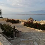 In Sabunike With Terrace, Air Conditioning, Wi-fi شقة