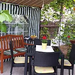 شقة In Sabunike With Terrace, Air Conditioning, Wi-fi بريفلاكا