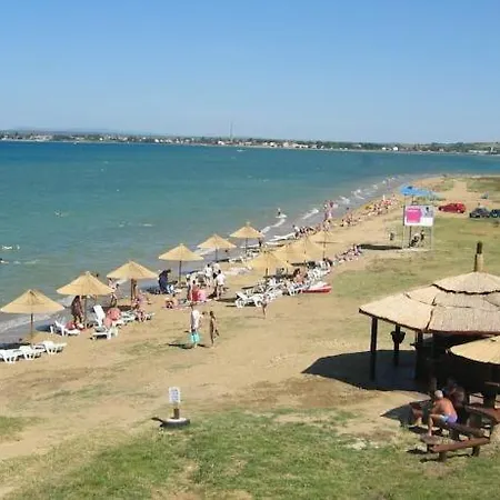 Apartment In Sabunike With Terrace, Air Conditioning, Wi-fi