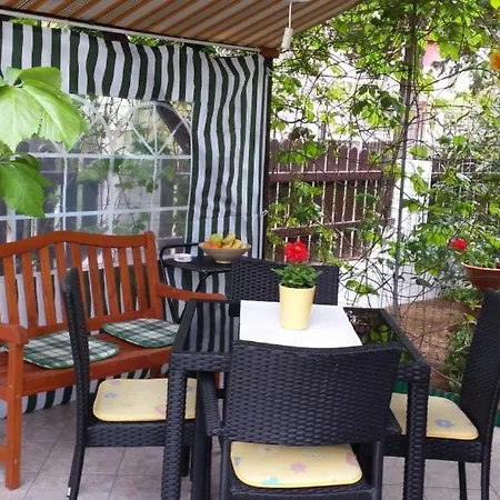 Apartment In Sabunike With Terrace, Air Conditioning, Wi-fi Privlaka (Zadar)