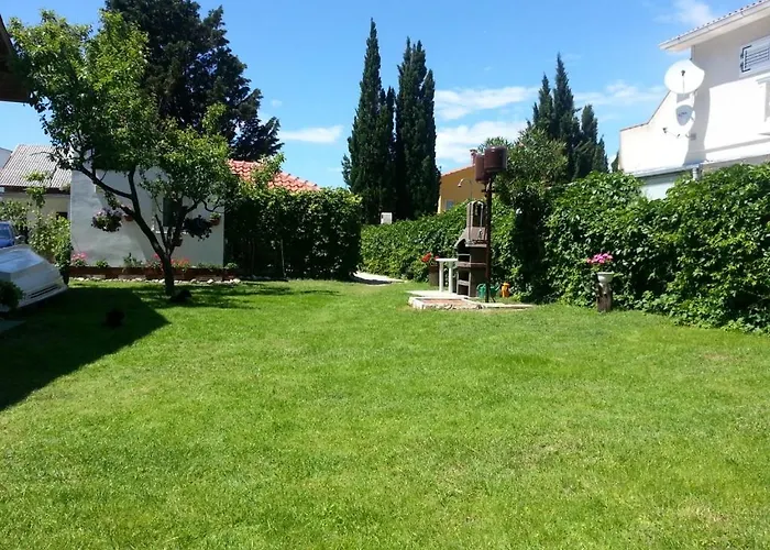 In Sabunike With Terrace, Air Conditioning, Wi-fi Apartment Privlaka (Zadar)